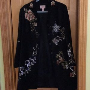 Beautiful embroidered coat 🖤